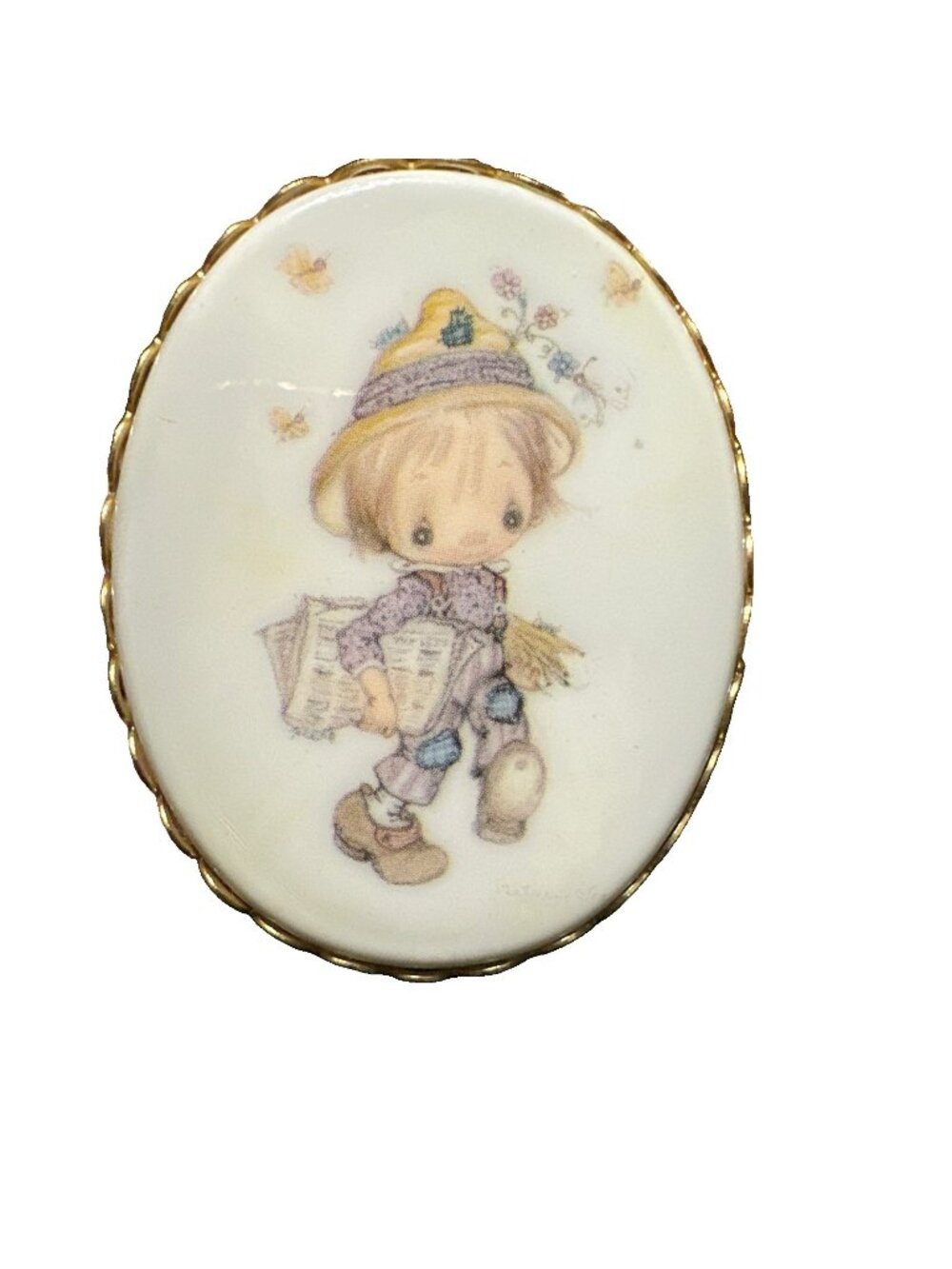 Hallmark Betsey Clark Rare Vintage Cameo Brooch